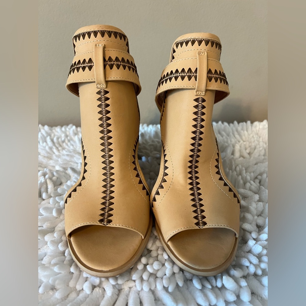 Very Volatile Peek-a-boo Block Heels